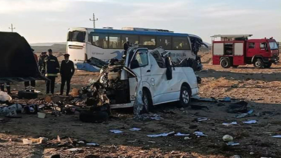 10 души са загинали при автобусна катастрофа в Египет