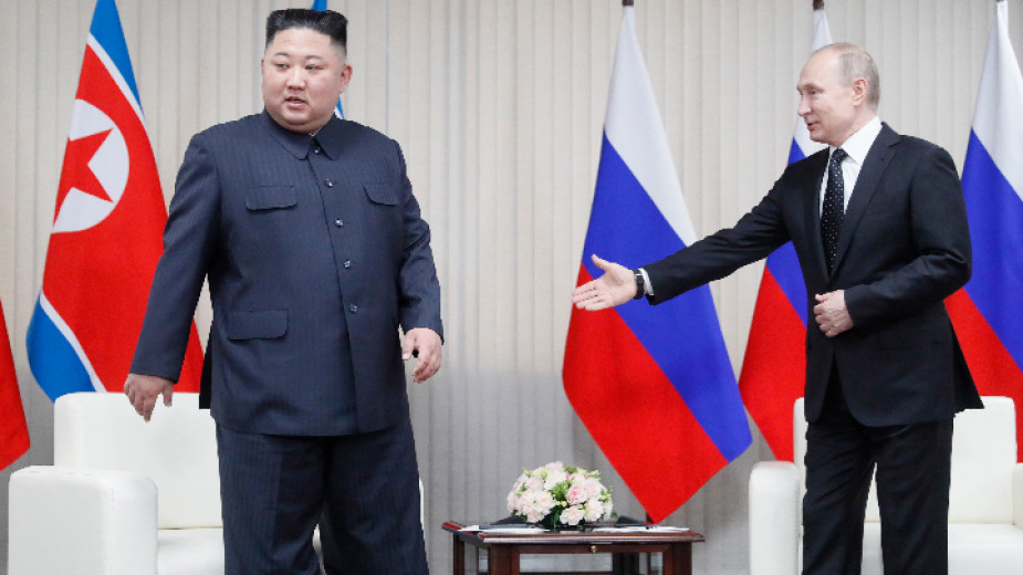 Москва и Пхенян не се интересуват от предупрежденията на САЩ относно продажбата на оръжия, заяви Кремъл