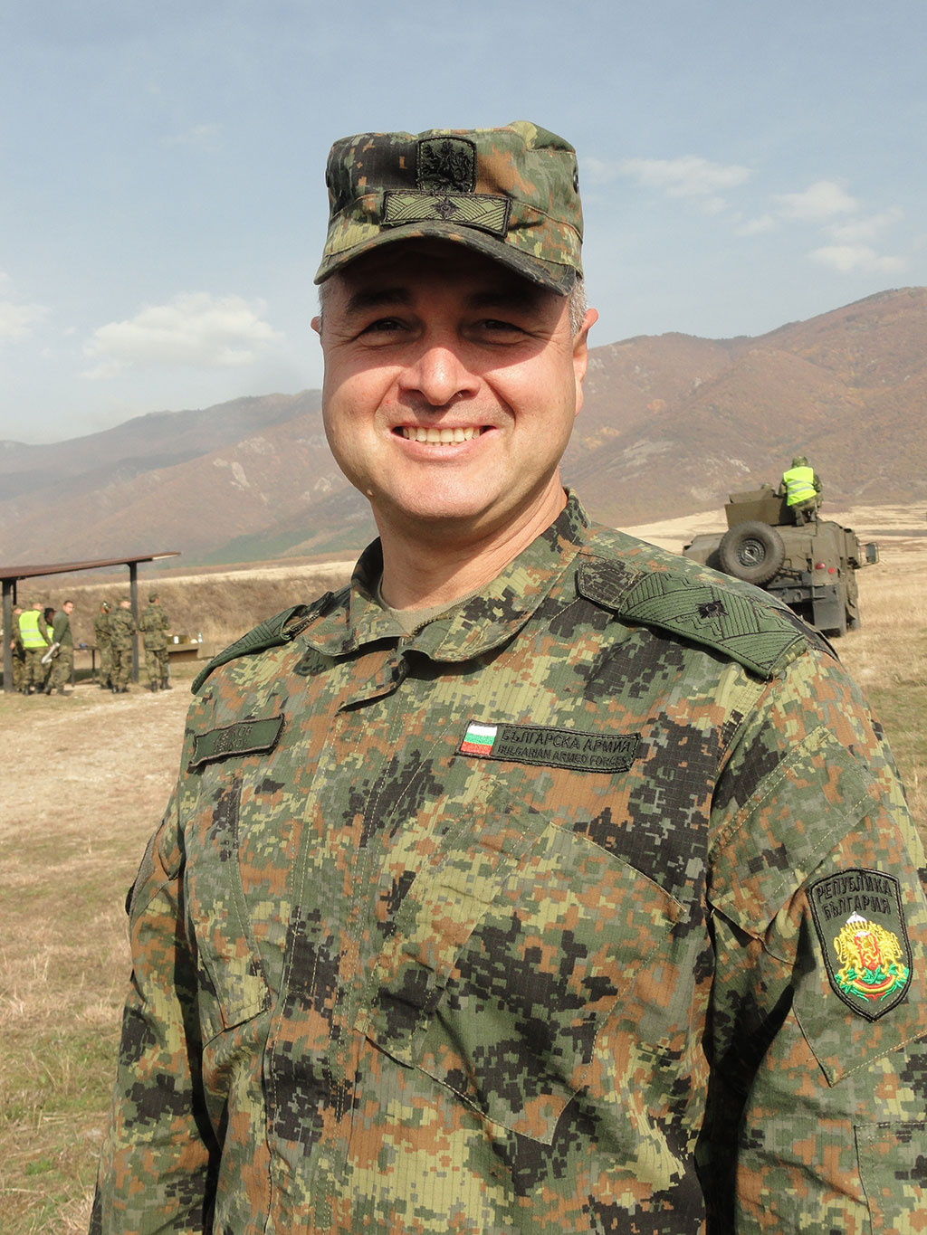 Бригаден генерал Деян Дешков повежда пехотата