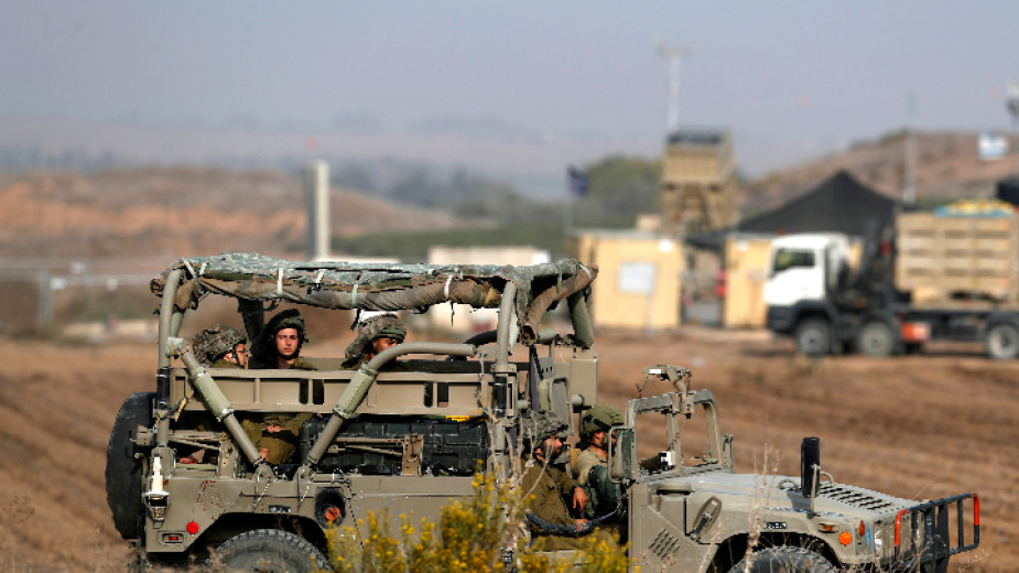 Израелски офицер и двама палестинци загинаха в престрелка на Западния бряг