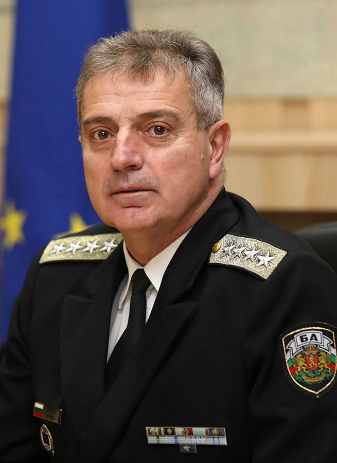 Адмирал Емил Ефтимов: България е защитена
