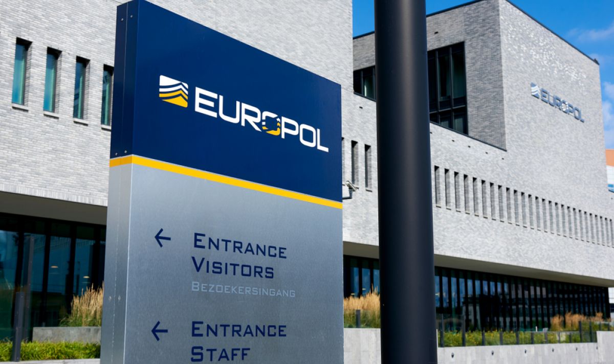 Европол съобщи, че тероризмът намалява, но остава заплаха за ЕС