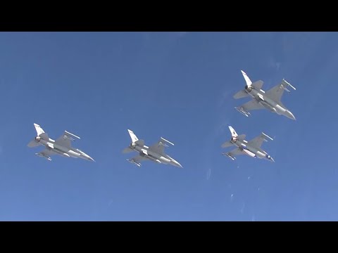 Първите на F-16