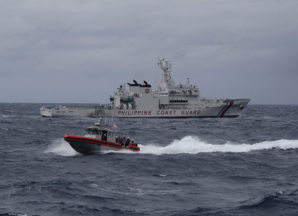 Филипините ще купят от Япония 5 патрулни кораба за брегова охрана