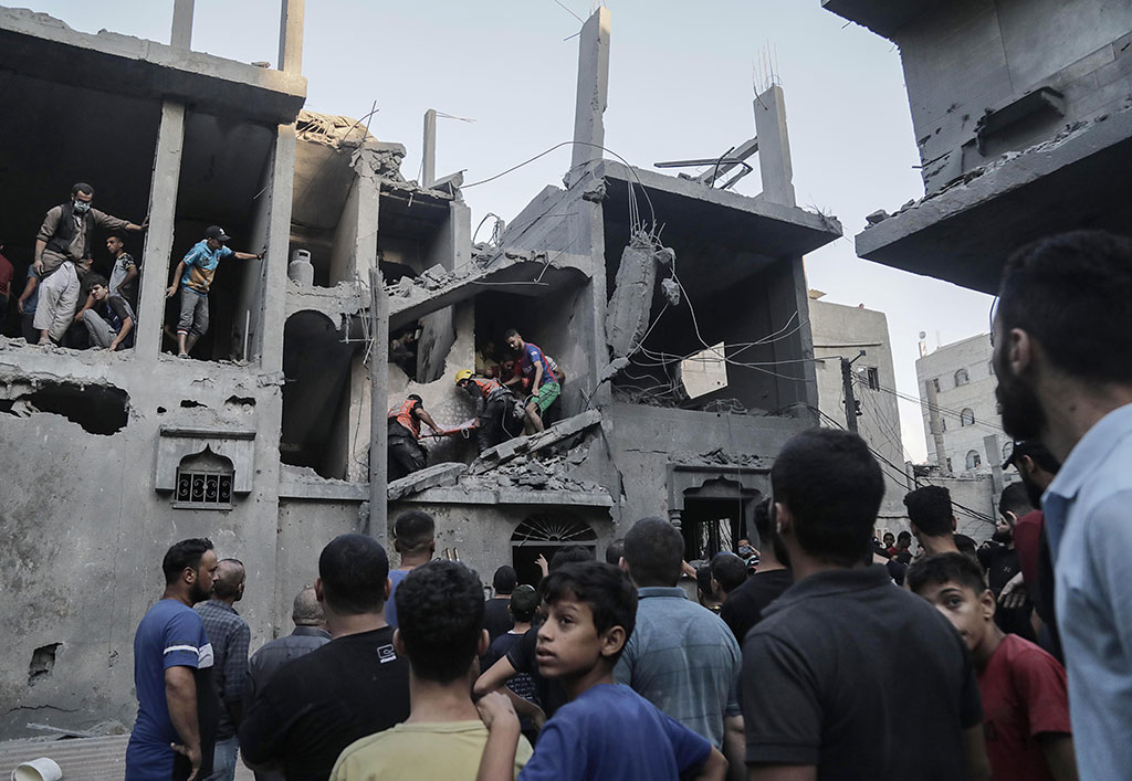 Хуманитарната помощ ще влезе в Газа със съгласието на Израел, Египет отваря границата си