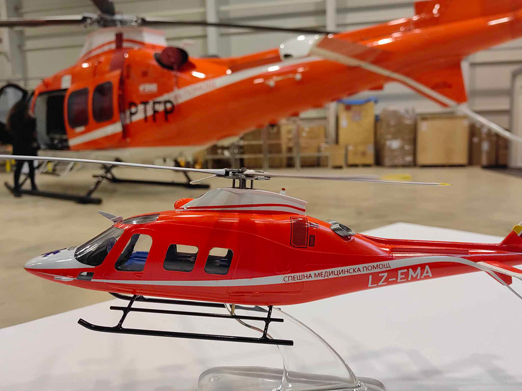 Официално представиха първия хеликоптер за спешна помощ по въздух