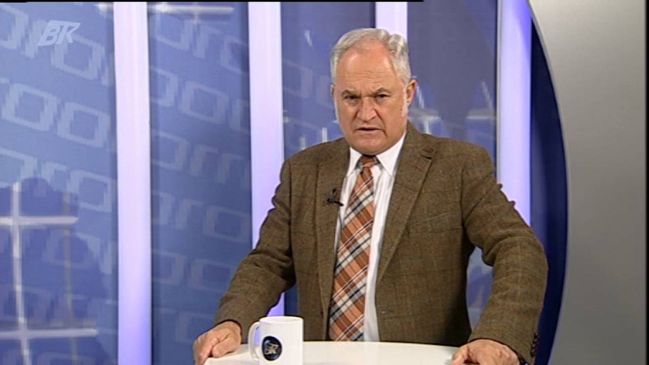 I. Кольо Парамов – кандидат за вицепрезидент; II. Емил Ценков – арабист