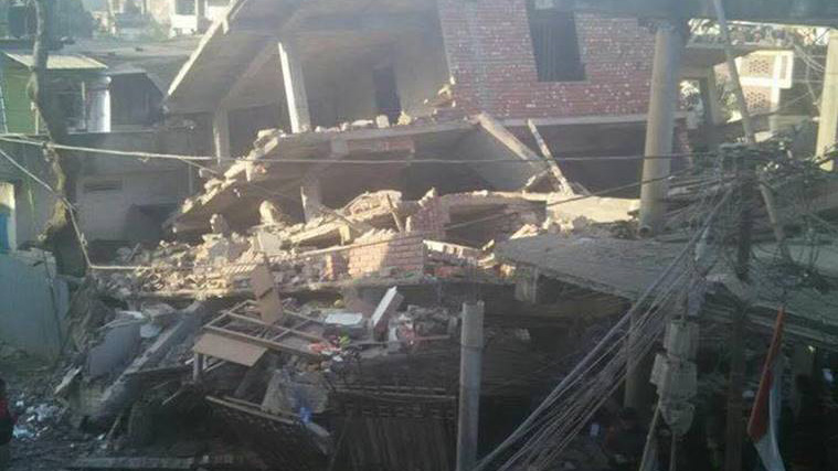 Тежък инцидент в Индия – срутила се сграда уби най-малко 10 души