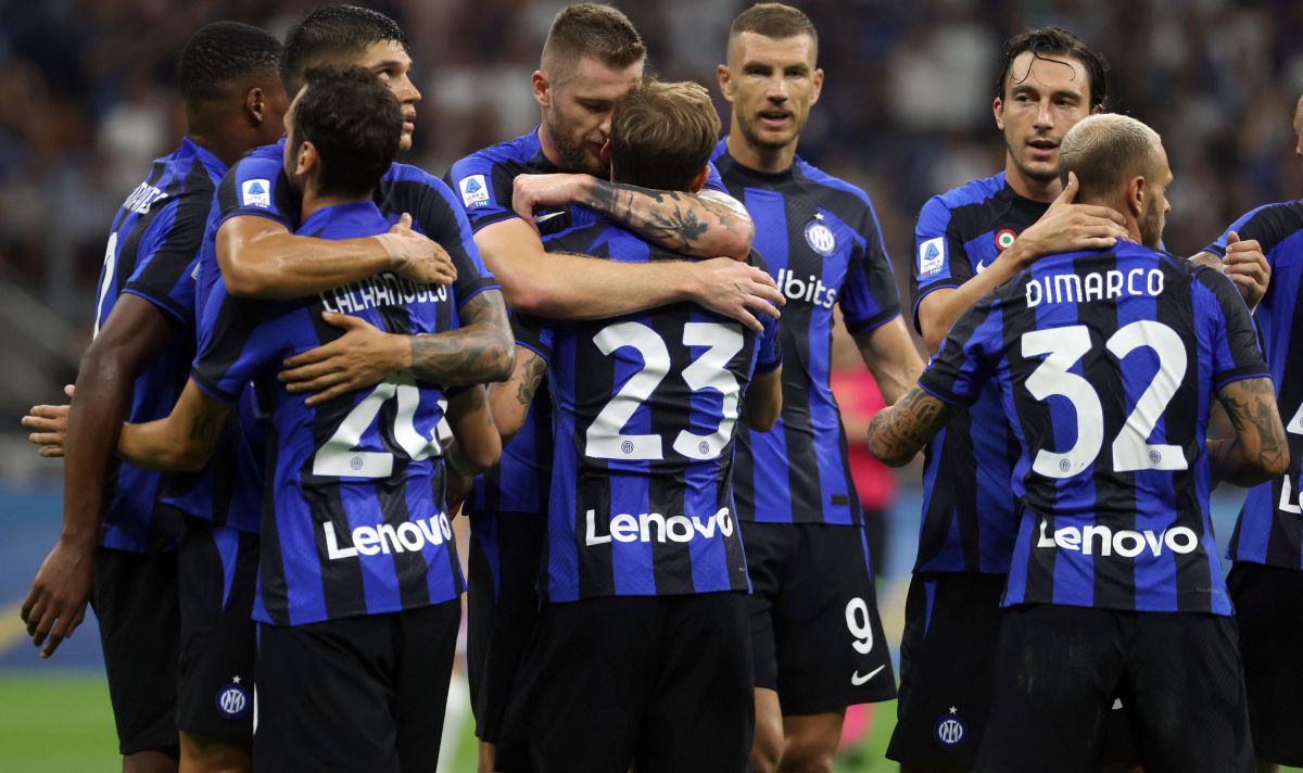 Интер изпревари Милан преди дербито след победа над Кремонезе