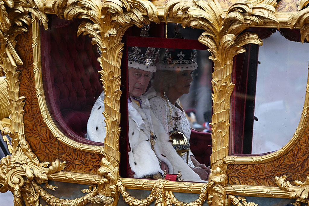 Чарлз Трети е новият крал на Обединеното кралство