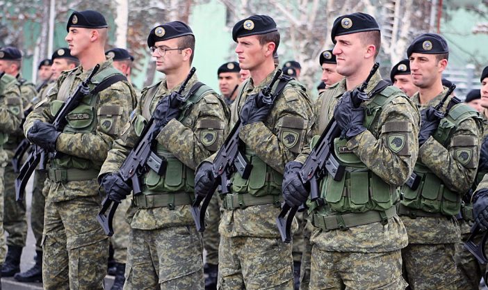 Расте напрежението между Белград и Прищина – Сърбия се готви да прати армията на границата