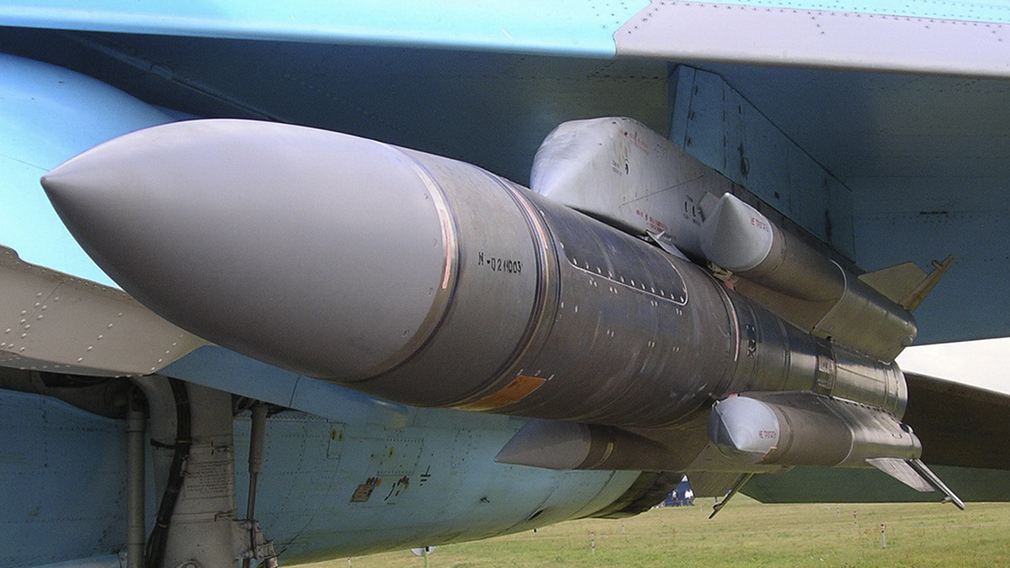 За изтребителя Су-57 започнаха да разработват нова хиперзвукова ракета