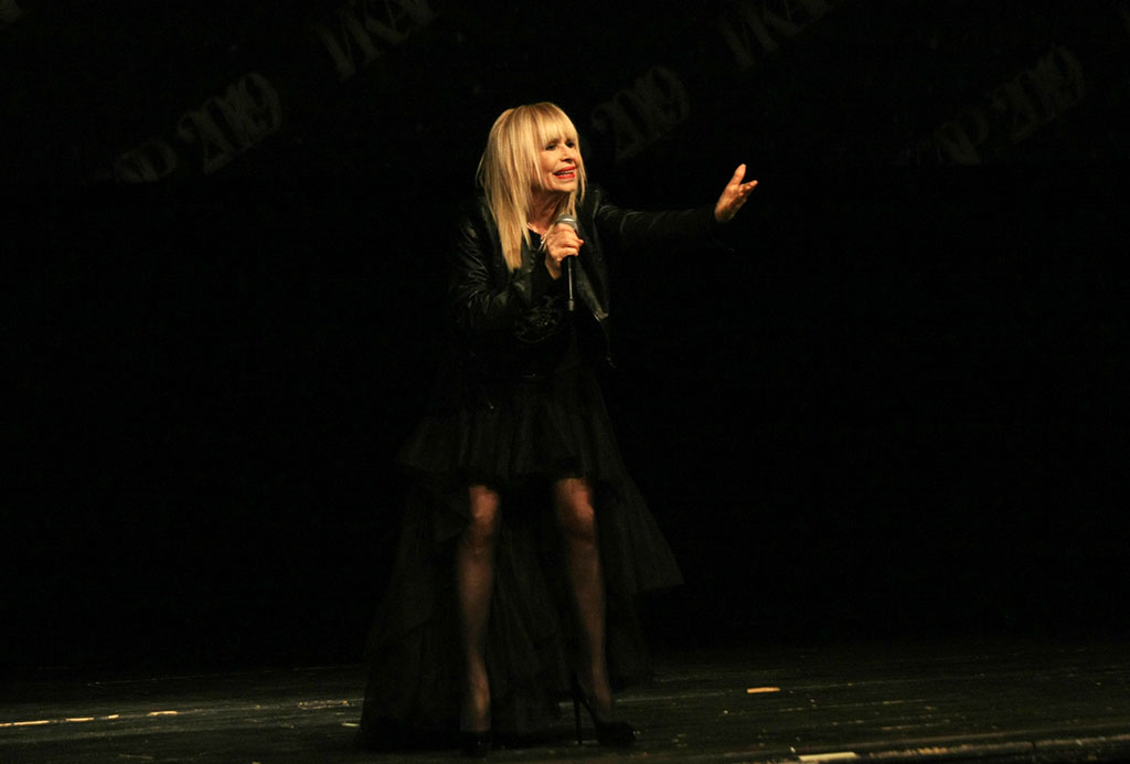 Лили Иванова излиза на концерт в зала „Дружба“ в Хасково тази вечер