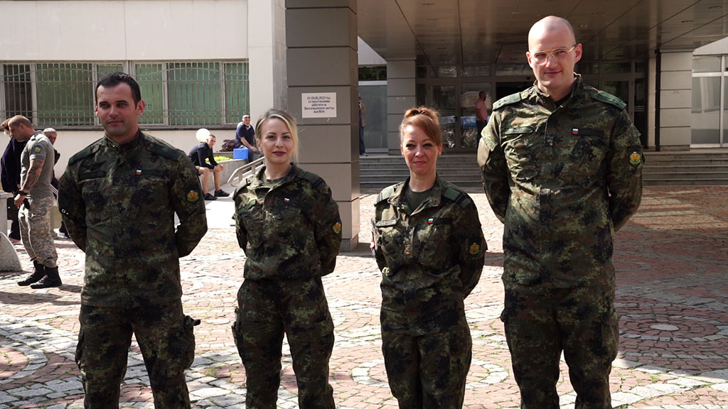 Последна подготовка преди мисия – български военни медици заминават за Мали