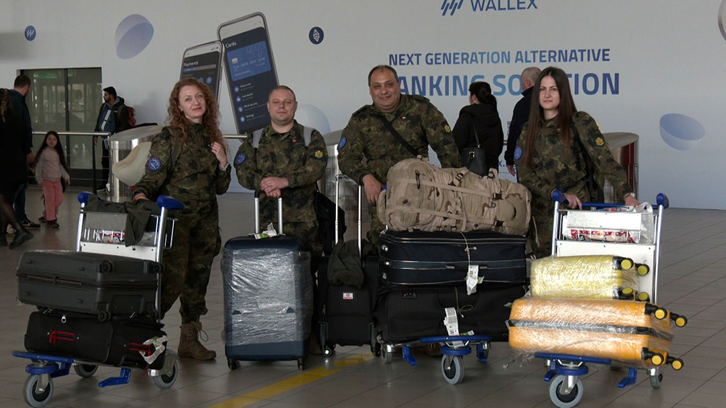 Четирима български военнослужещи се завърнаха от мисия в Мали
