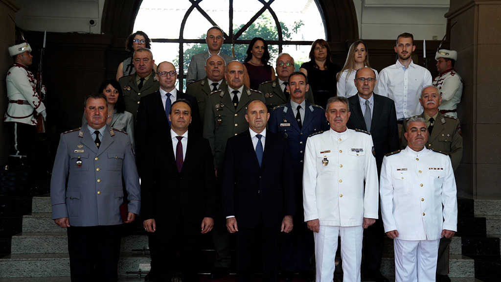 Президентът удостои военнослужещи с висши офицерски звания