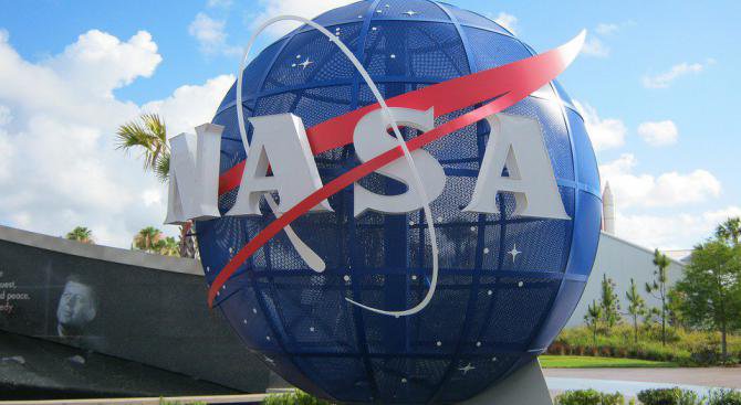 НАСА потвърди, че продължава сътрудничеството с Русия въпреки войната в Украйна