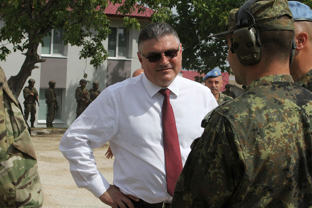 Министърът на отбраната Георги Панайотов: Пращаме бойци за охрана на южната граница