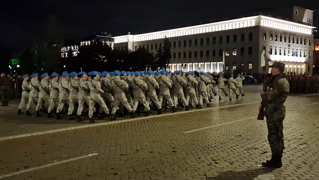 Нощна репетиция за 6-и май – над 800 военнослужещи ще участват в парада