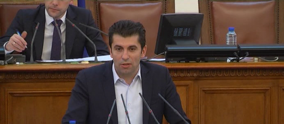 Извънредно заседание на парламента; Кирил Петков : Ескалацията е реална