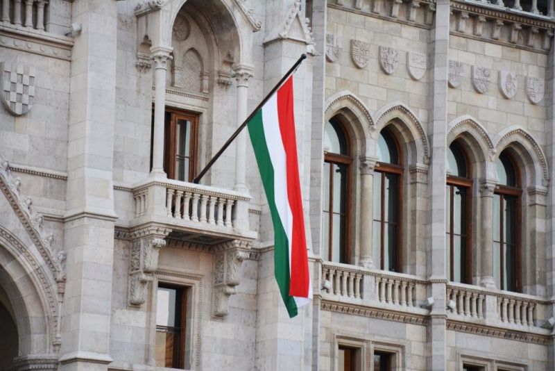 Унгария гласува днес на парламентарни избори