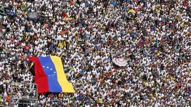Политическата криза във Венецуела се задълбочава – Парламентът обяви, че поема и изпълнителната власт