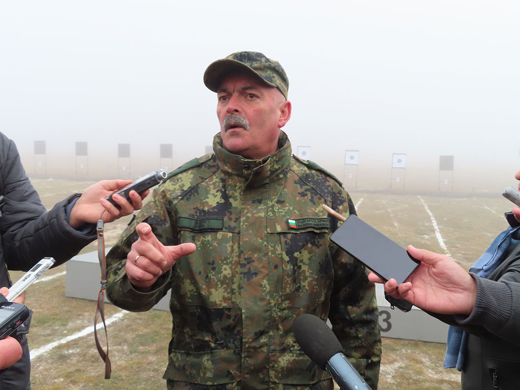 Генерал-майор Михаил Попов: Развиваме системите за разузнаване и наблюдение
