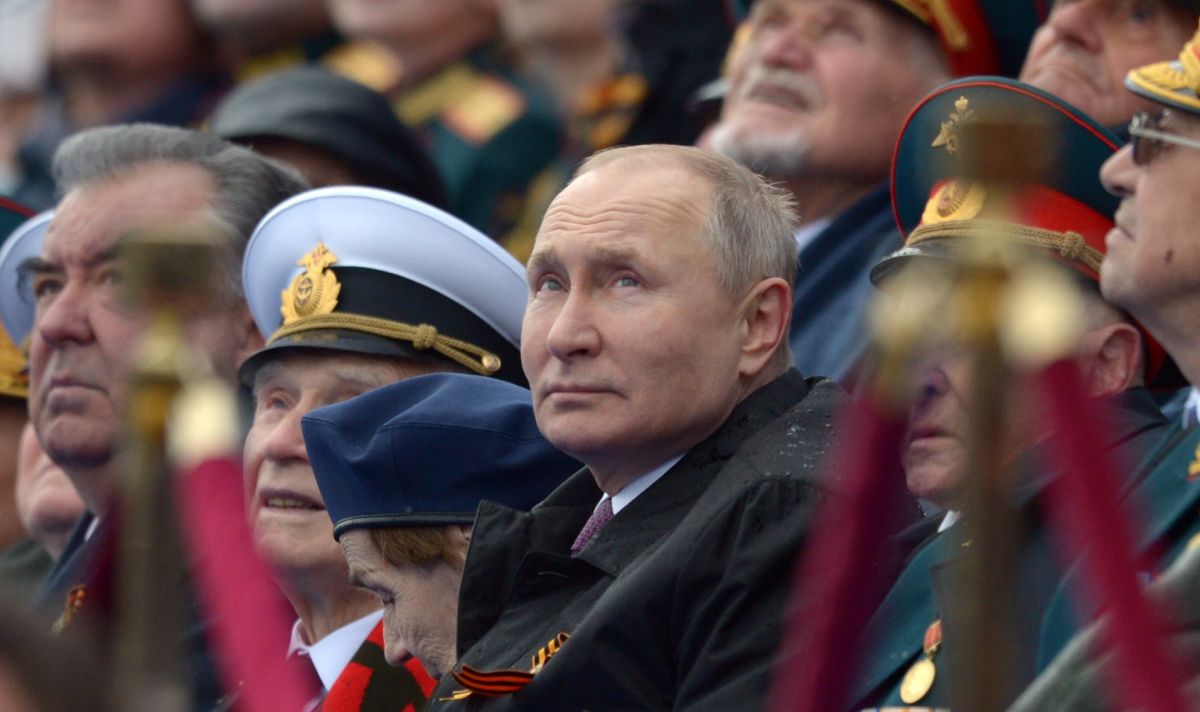 Руските войски се борят за хората в Донбас и сигурността на родината, каза Путин