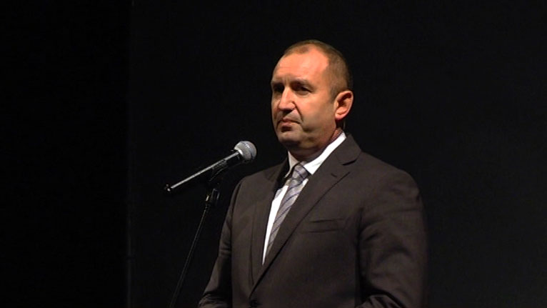 Ново президентско вето: Румен Радев спря двудневния арест без уведомяване