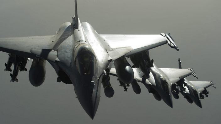 Първи въздушни удари на Великобритания  срещу ИДИЛ в Сирия