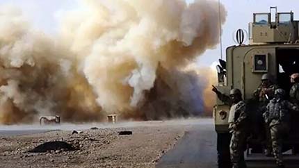 В Южен Ирак неизвестни лица взривиха военен конвой на въоръжените сили на САЩ