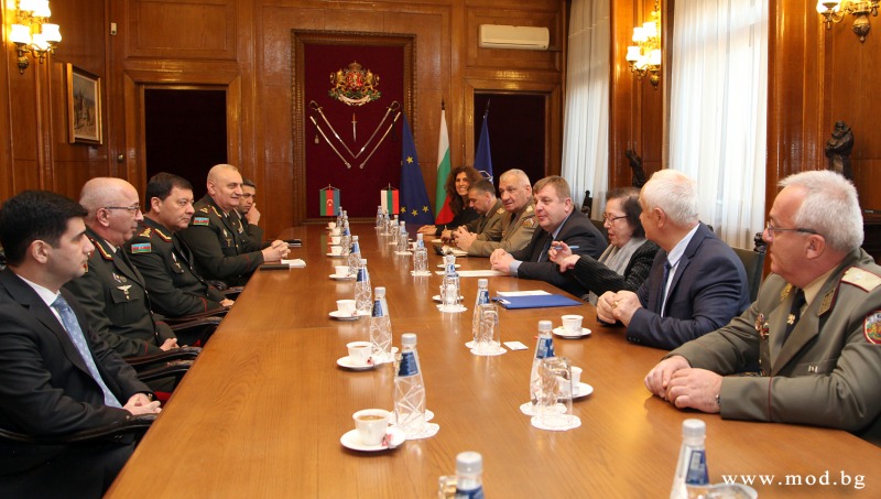 Среща на министъра на отбраната с първия заместник-министър на отбраната на Азербайджан