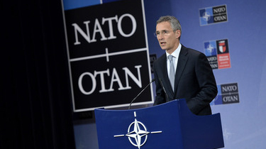 НАТО: Китай трябва да спре да помага на Русия, ако се стреми към добри отношения със Запада