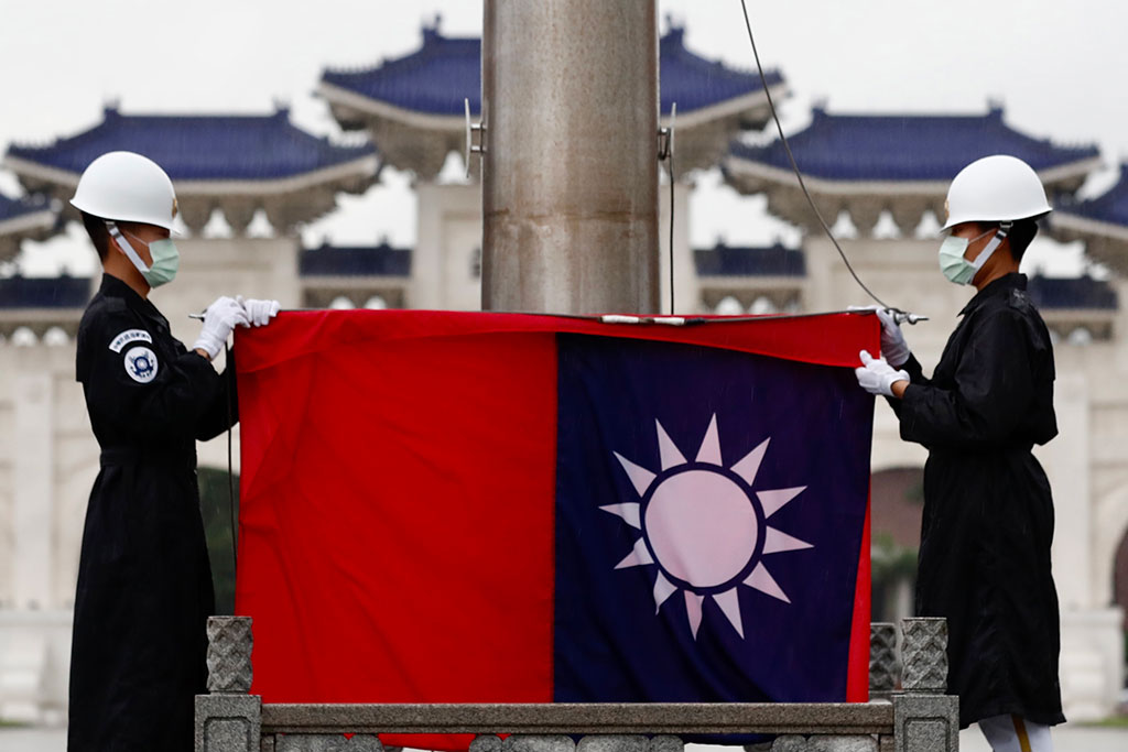 Властите на Тайван заявиха, че са засекли 45 китайски самолета близо до острова