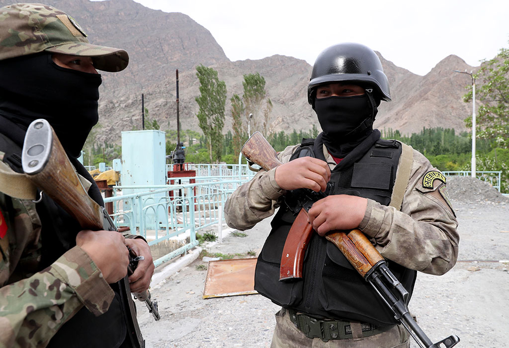 Таджикистан започна „антитерористична операция“ близо до границите си с Китай и Афганистан