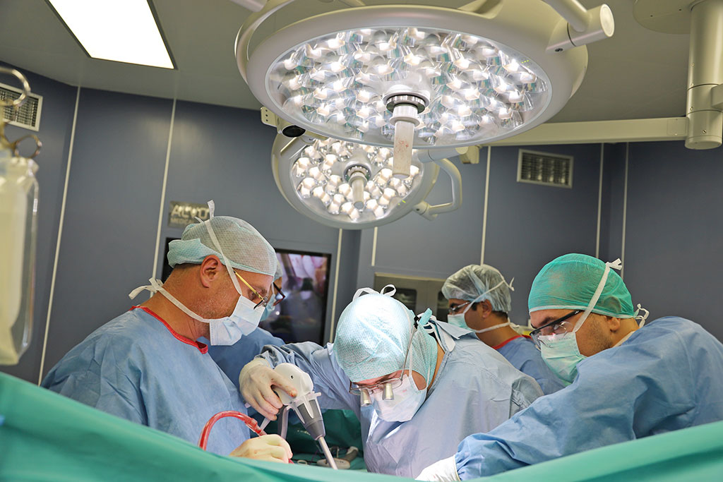 Две успешни трансплантации във ВМА само за денонощие