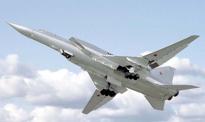 Двама души загинаха и двама бяха ранени при катастрофа в Мурманската област на руски бомбардировач „Ту-22М3“