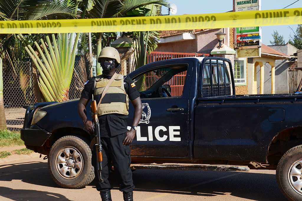 Армията на Уганда залови експерт по самоделни взривни устройства, част от бунтовническа организация, свързана с "Ислямска държава"