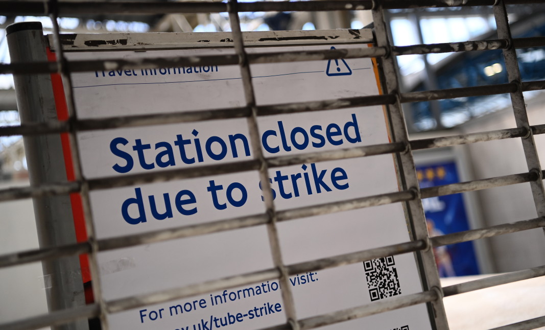 Най-мащабната жп стачка за последните 30 години и транспортен хаос на Острова