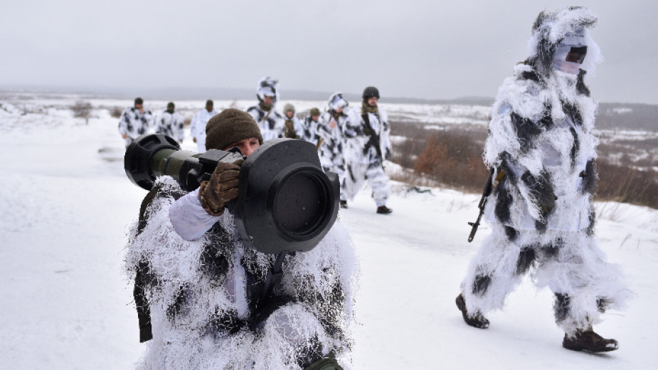 Русия предупреди, че конвои със западно оръжие за Украйна може да се превърнат в мишена на руските сили