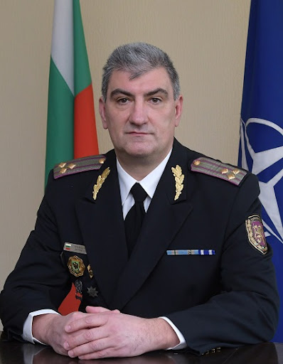 Министерския съвет реши да предложи на Президента на Република България да издаде указ за назначаване на военнослужещ на длъжност и удостояване с висше офицерско звание