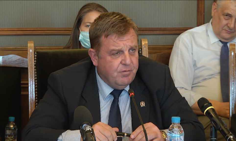 Каракачанов: Съвместната охрана на въздушното ни пространство със САЩ ще задълбочи военното ни сътрудничество