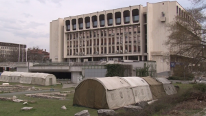 Военнослужещи опънаха палатки за членовете на СИК в Стара Загора