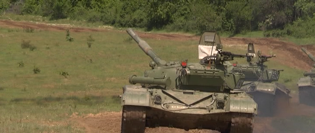 Танкови стрелби на полигон „Ново село“
