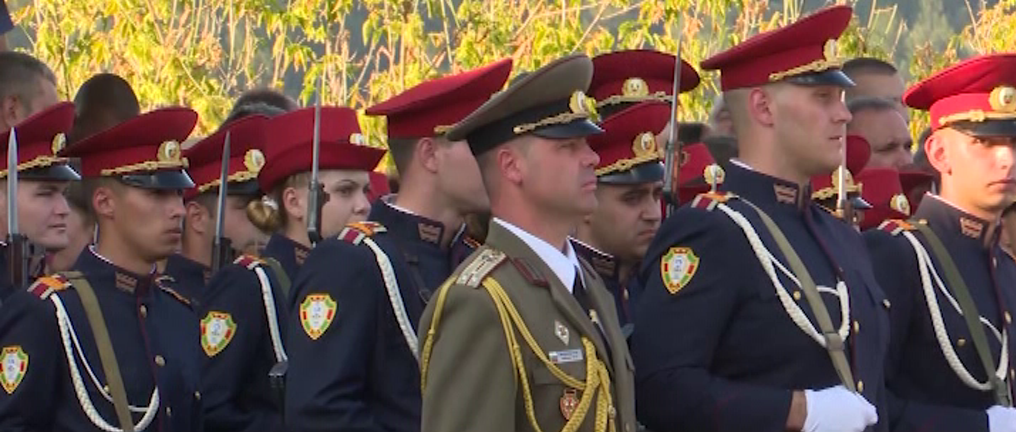 Първи офицерски пагони получиха курсантите от випуск „Полковник Борис Дрангов“ на НВУ „Васил Левски“