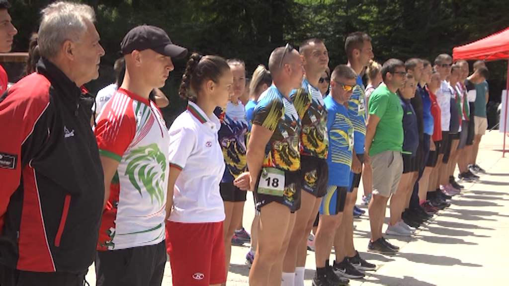 Отборът на „СпортМО“ стана комплексен шампион на завършилото в Боровец ДВП по планинско бягане