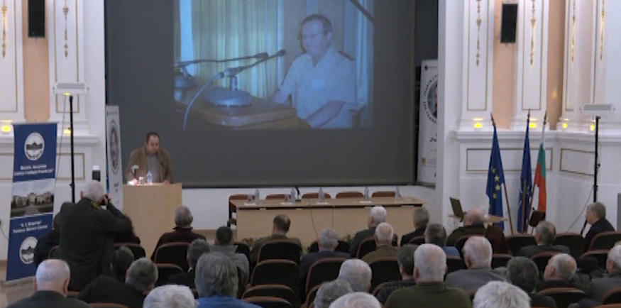 В памет на военния историк о.з. полковник Анатолий Прокопиев представиха колективните му трудове във ВА