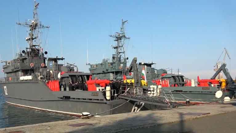 На задгранична мисия на НАТО заминават два кораба от Военноморските сили