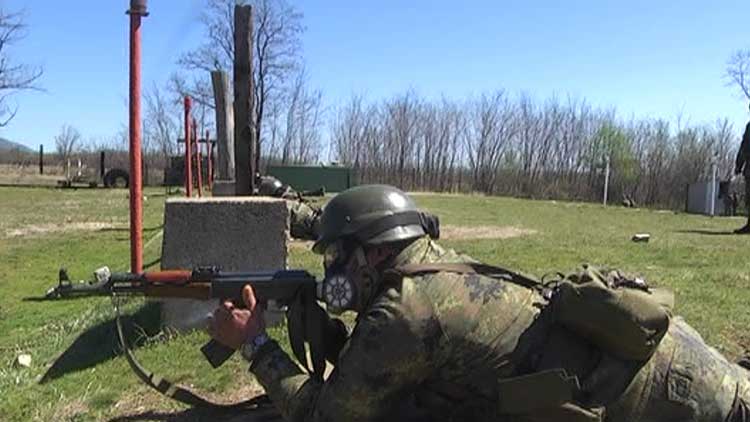 В условията на повишена превенция на КОВИД-19 в 61-ва Стрямска механизирана бригада учебният процес продължава