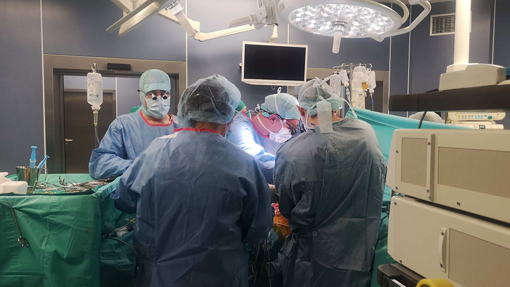 Успешна трансплантация извършиха във ВМА, 50-годишен мъж получи нов черен дроб